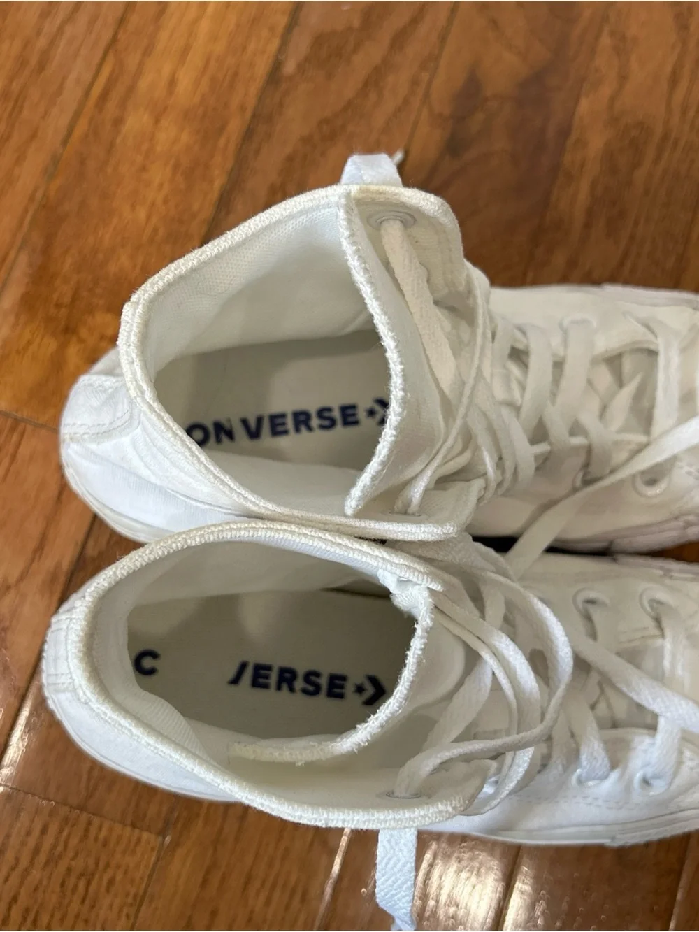 Converse Chuck Taylor Sneakers High Top Shoes Women’s Size 7 White - Picture 10 of 11
